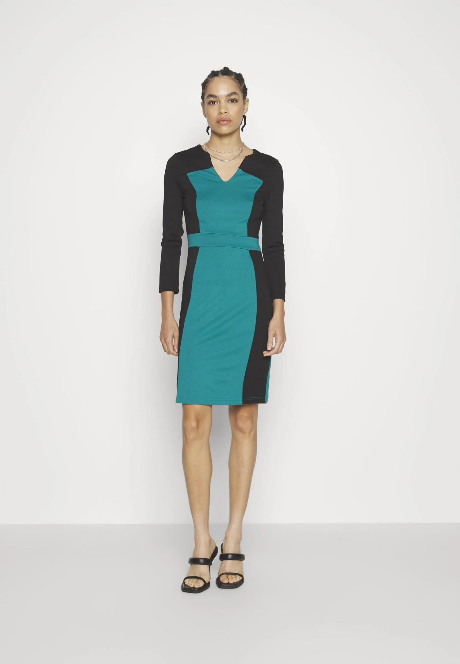 Anna Field Vestido Ligero - Black/Dark Green 5 Anna Field Vestido Ligero - Black/Dark Green - Imagen 3