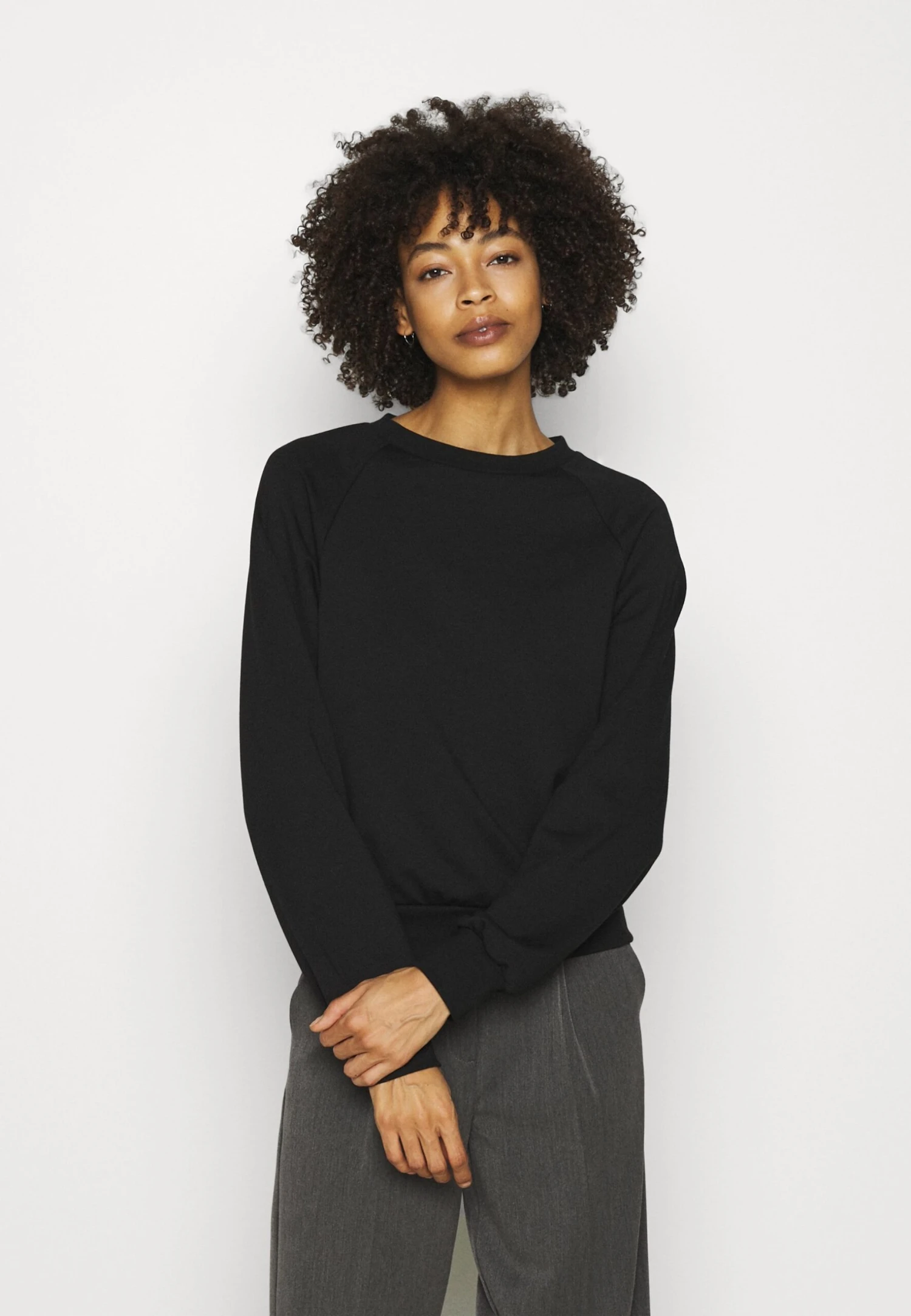 Anna Field Basic CleanCrew Neck Sweatshirt- Sudadera - Black 3 Anna Field Basic CleanCrew Neck Sweatshirt- Sudadera - Black