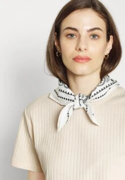 Top Skirt Set - Falda De Tubo - 003 - Off-White 14 Top Skirt Set - Falda De Tubo - 003 - Off-White -Anna Field 17d77307363e48c6bd680b42cdfb7bf7