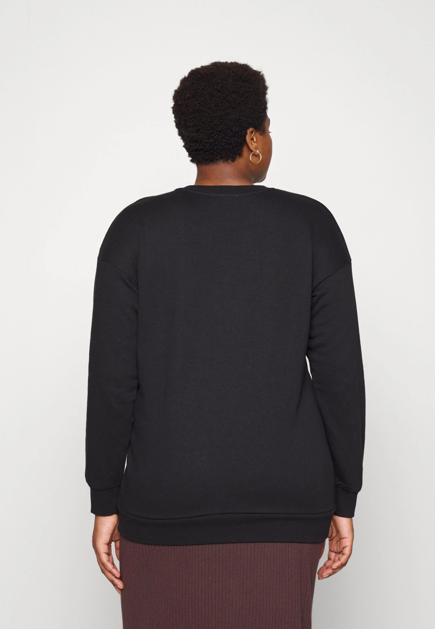 Cut Out Neck Fit - Sudadera -Black 5 Cut Out Neck Fit - Sudadera -Black - Imagen 3