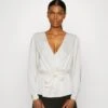 Anna Field Blusa - Off-White 1 Anna Field Blusa - Off-White -Anna Field 80d7c3c253a9489aabfcafd0be5bb9c4