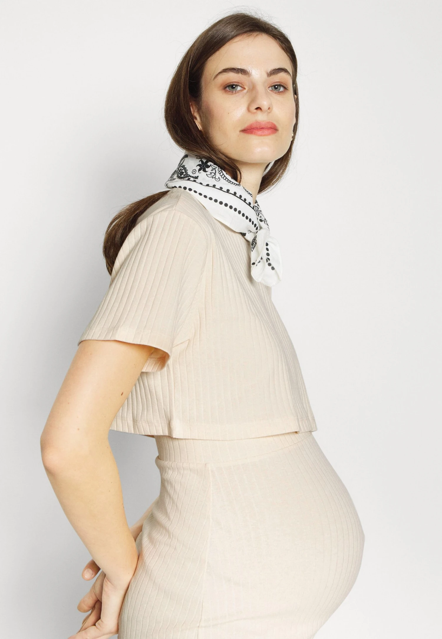 Top Skirt Set - Falda De Tubo - 003 - Off-White 6 Top Skirt Set - Falda De Tubo - 003 - Off-White - Imagen 4