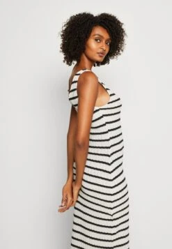 Anna Field Vestido De Punto - Black/White -Anna Field e30a17d9811947b898f0f2fb46ac49f7