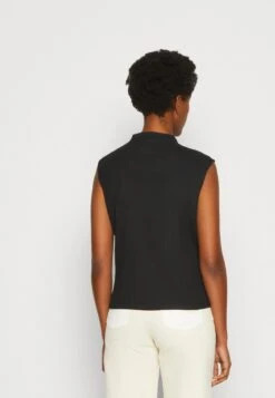 Anna Field Top - Black 10 Anna Field Top - Black -Anna Field f35a134ad6d846639384bc765898b57f